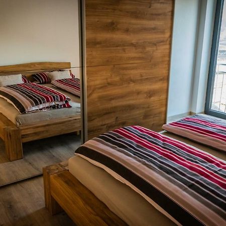 Landhaus Ferienwohnungen Mit Pool Und Wellness Neukirchen-Balbini Екстер'єр фото